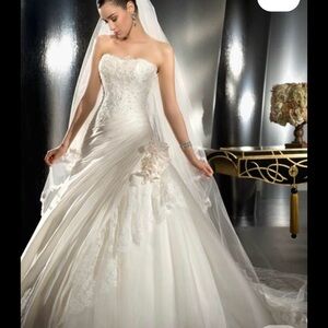 Demetrios Beaded Lace Wedding Gown – Size 26 – Never Worn -